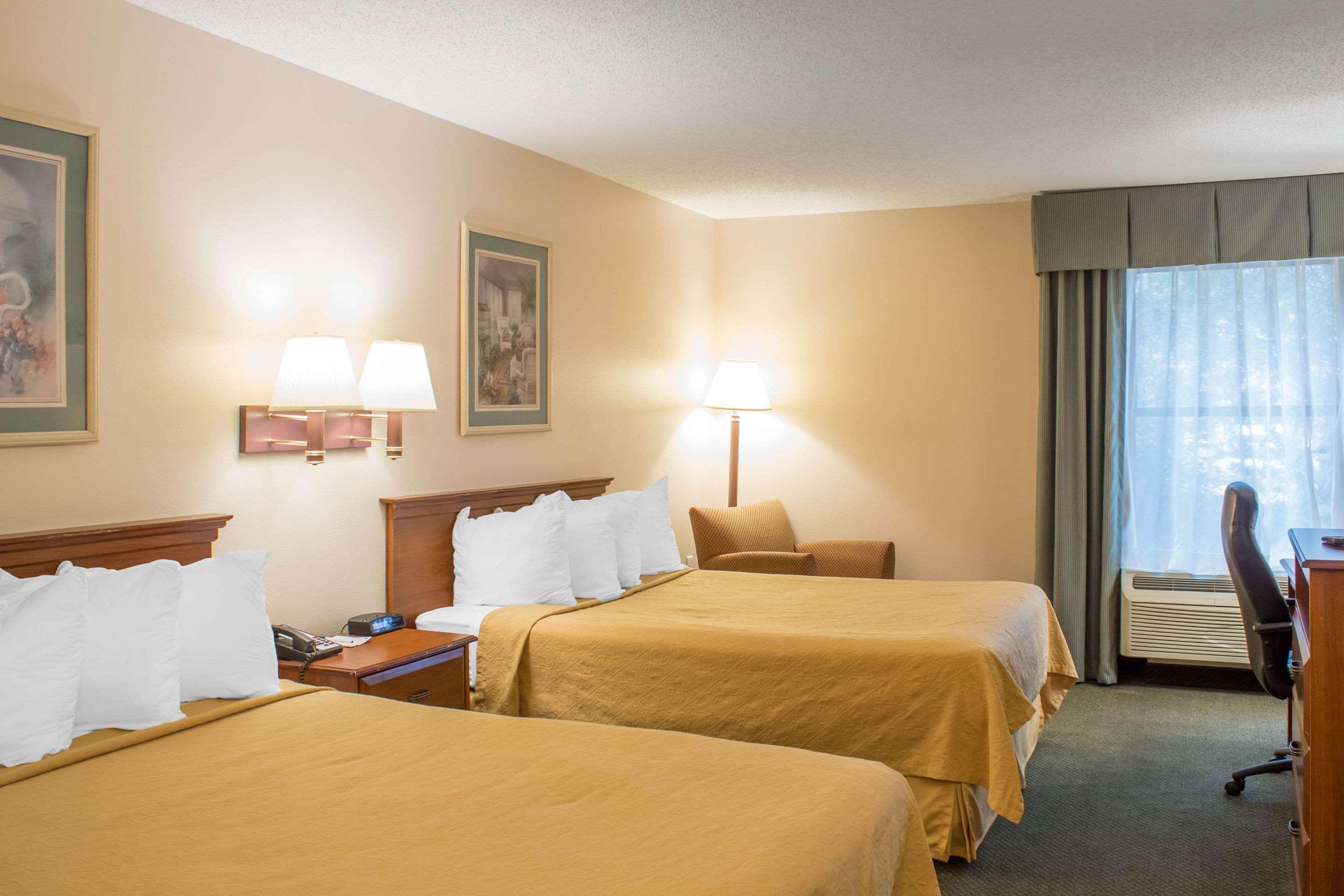 Econo Lodge Raleigh Exterior foto