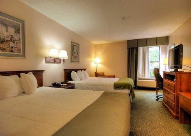 Econo Lodge Raleigh Habitación foto