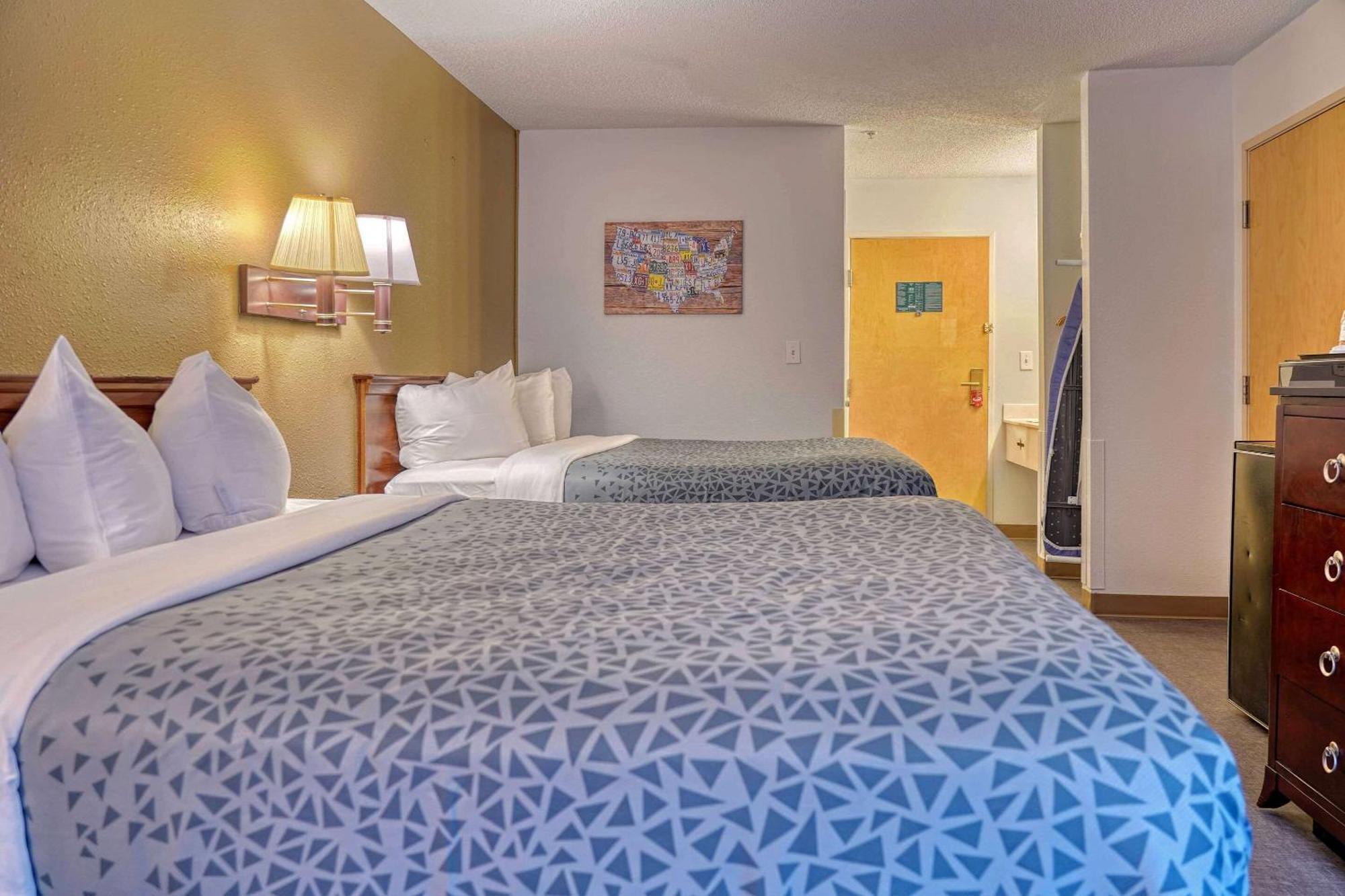 Econo Lodge Raleigh Exterior foto