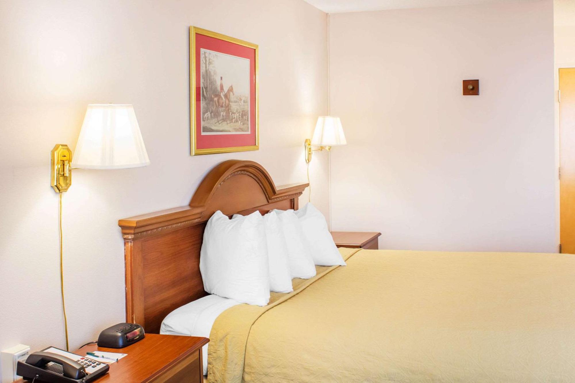Econo Lodge Raleigh Exterior foto